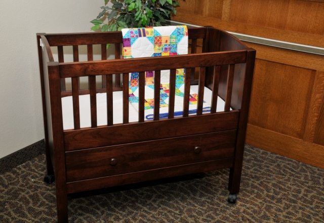 bassinet with drawers