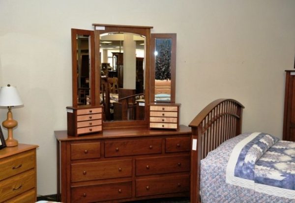 cherry_shaker_dresser_tri-mirror