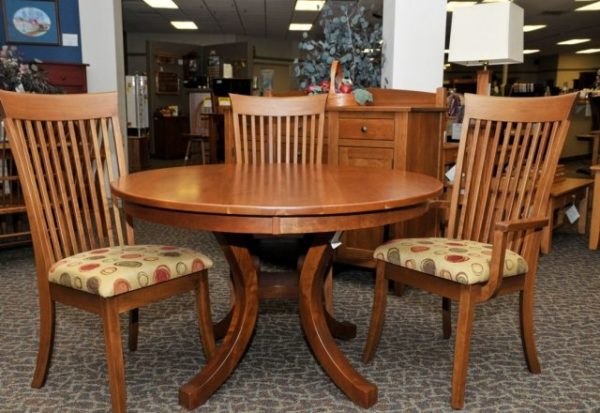 cherry_shaker_round_pedestal_dining-table_dining-chair