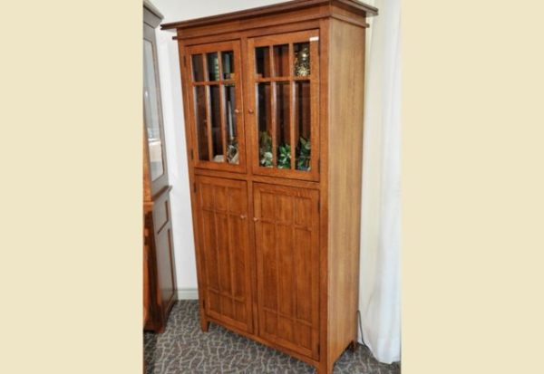 quarter-sawn-oak_china-hutch