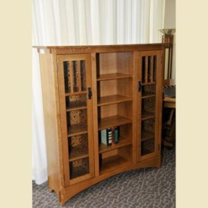 quarter-sawn-oak_mission_bookcase