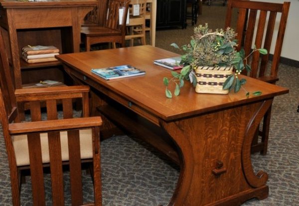 quarter-sawn-oak_partners-desk